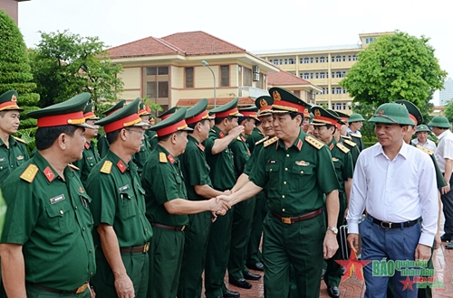 Đại tướng Lương Cường thăm và làm việc với Bộ CHQS tỉnh Thanh Hóa